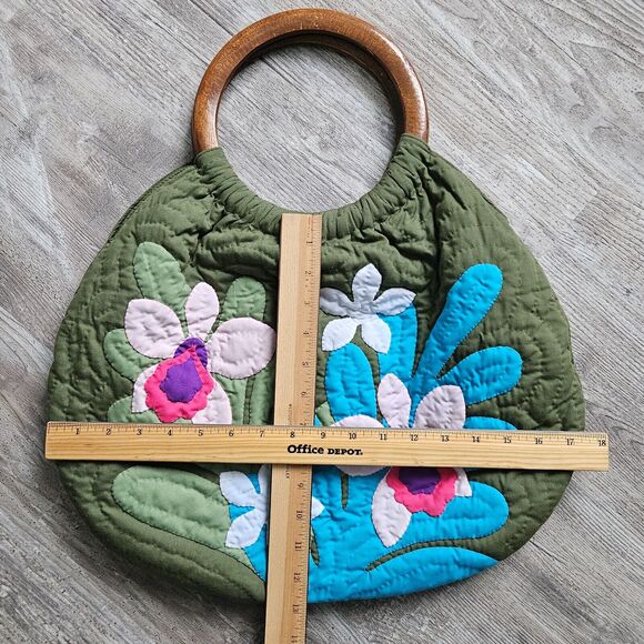 RT Import Boho Multicolor Hawaii Tropical Floral Purse Wood Handle Quilted Bag - Picture 7 of 16